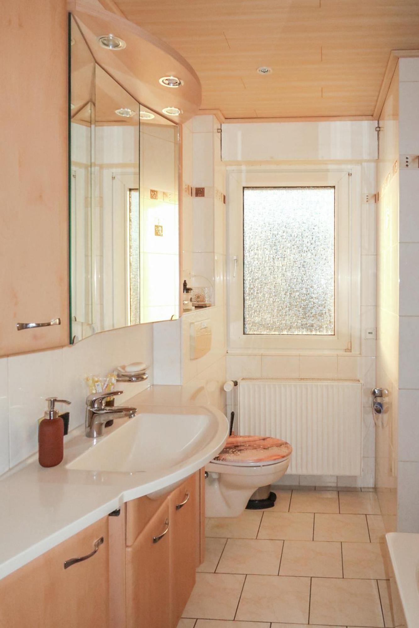 Homestay - Panoramablick Ueber Buedingen Extérieur photo