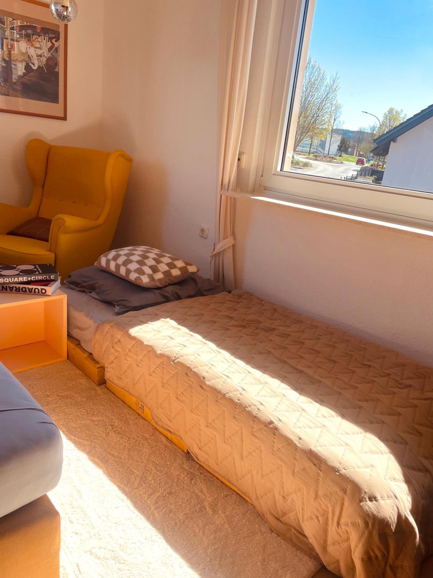 Homestay - Panoramablick Ueber Buedingen Extérieur photo